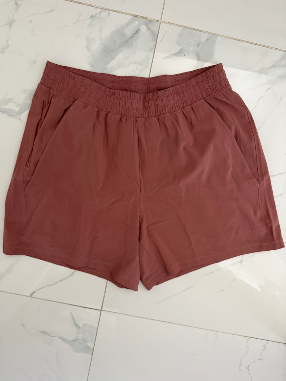 Lululemon Pacebreaker Short 5" | Men's Medium | Red Clay
